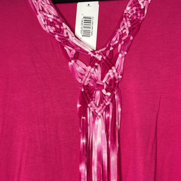 Women’s long sleeve top with front bead detail and asymmetrical back - Picture 2 of 7